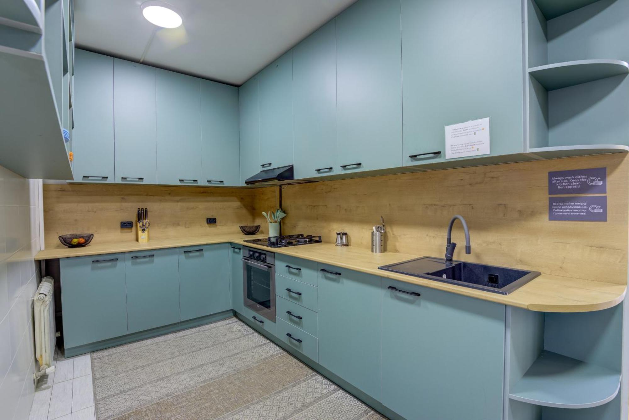 בישקק People Hostel & Coworking מראה חיצוני תמונה