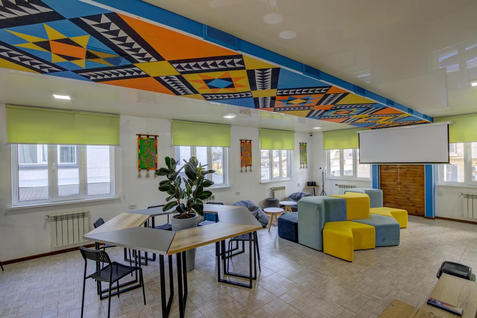 בישקק People Hostel & Coworking מראה חיצוני תמונה