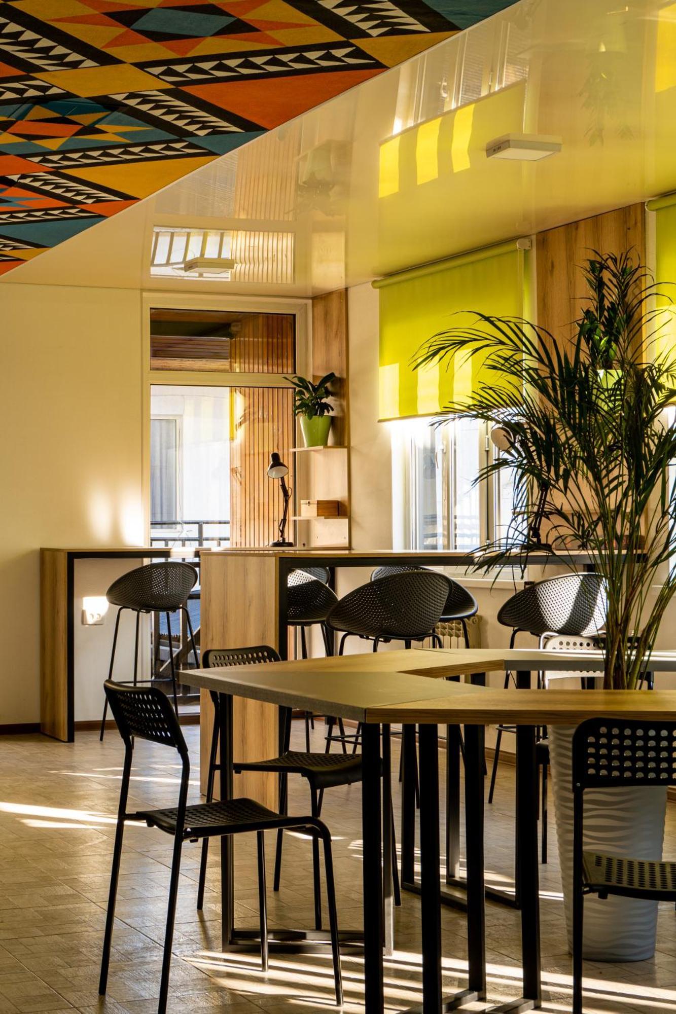 בישקק People Hostel & Coworking מראה חיצוני תמונה
